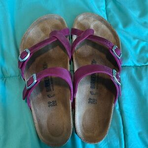 EUC Birkenstock Oiled Leather Mayari in Festival Fuschia, EU size 39